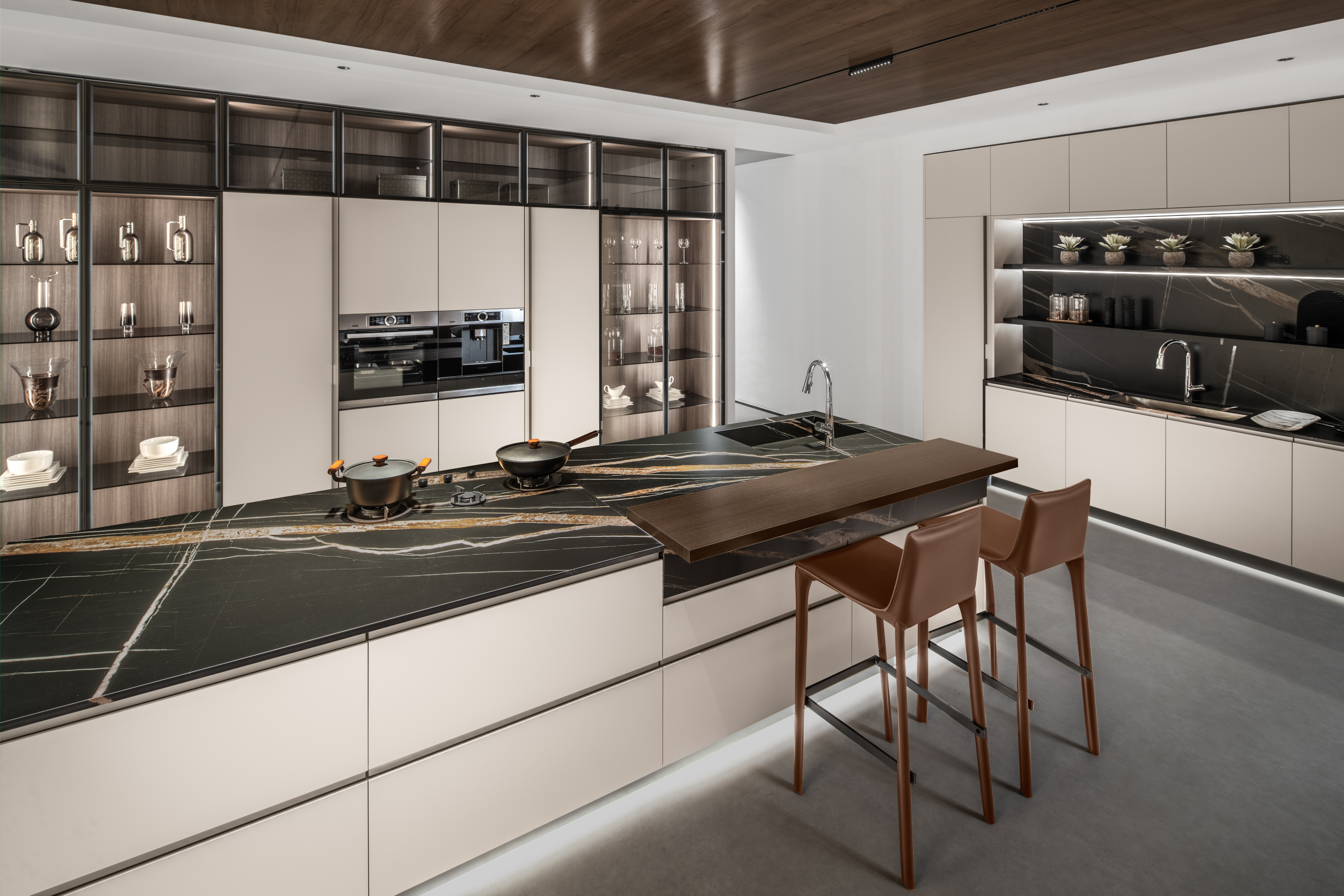 Phyllis Series showcase 1