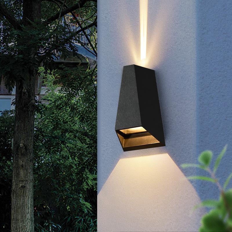 Outdoor Light Showcase 14