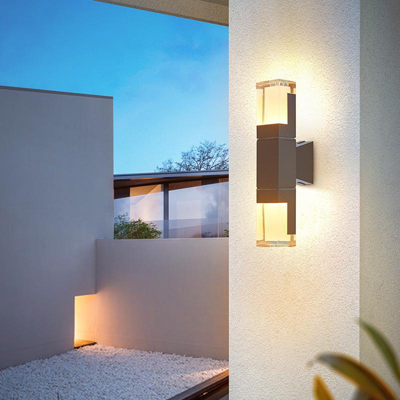 Outdoor Light Showcase 16